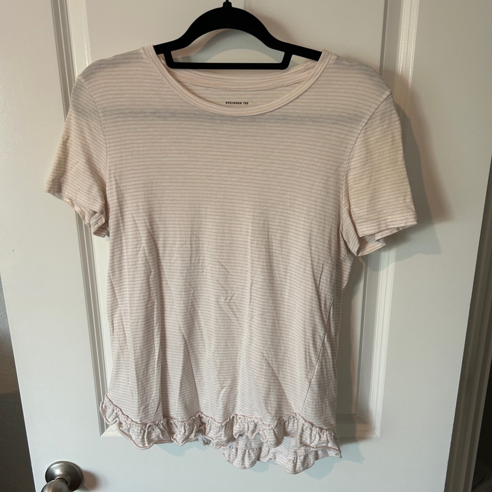 Banana republic, striped white and pink scallop, T-shirt, size Medium